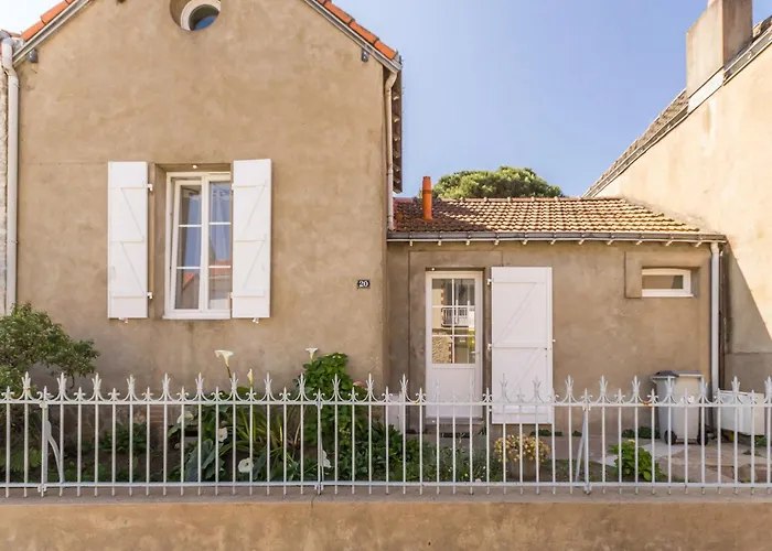 بيت للعطل Maison Familiale Moderne, 300m Du Centre, 500m De La Mer, Wifi Gratuit, Draps Inclus. - Fr-1-306-1206